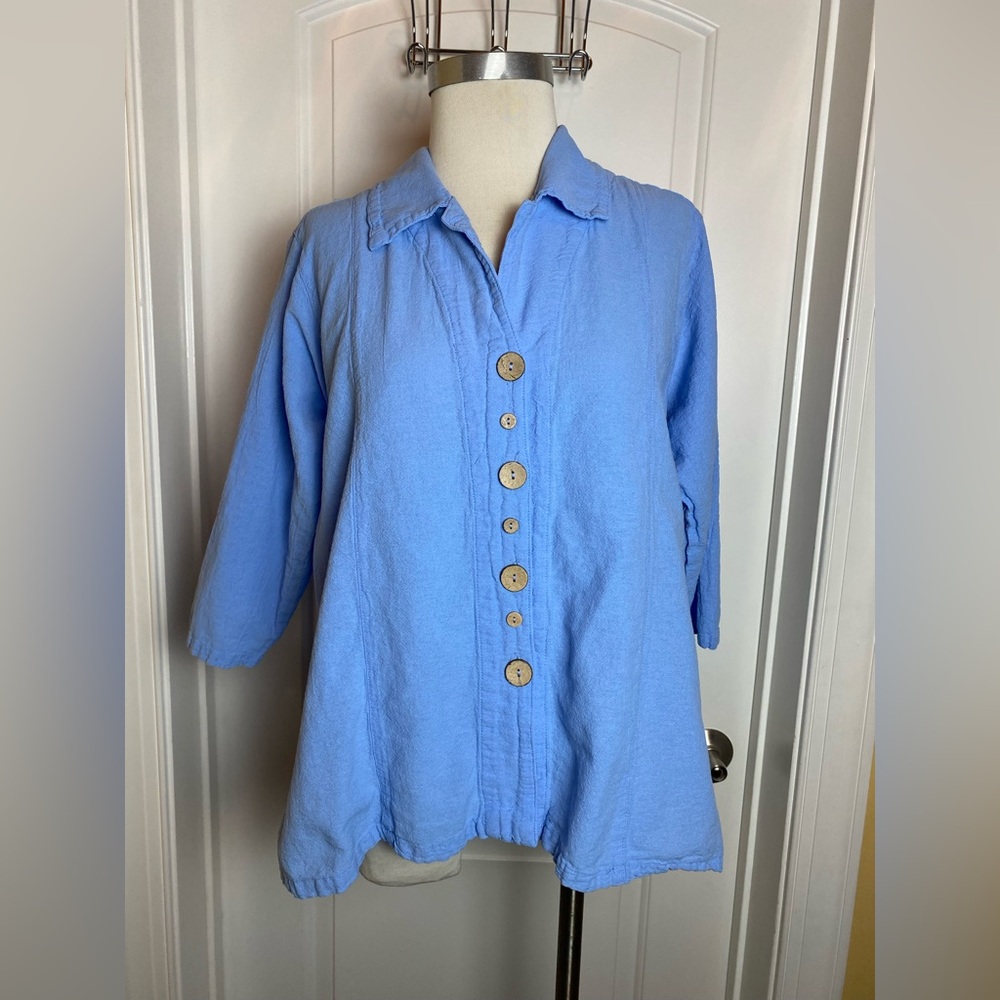 Sea Breeze of California 100% cotton blue button top Large 3/4 Sleeve